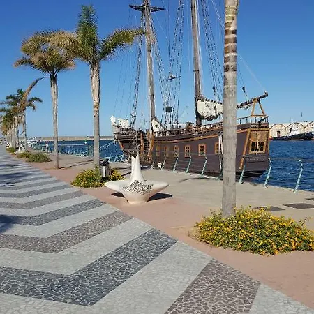 아파트 Eivissa 800 M De La Playa De *